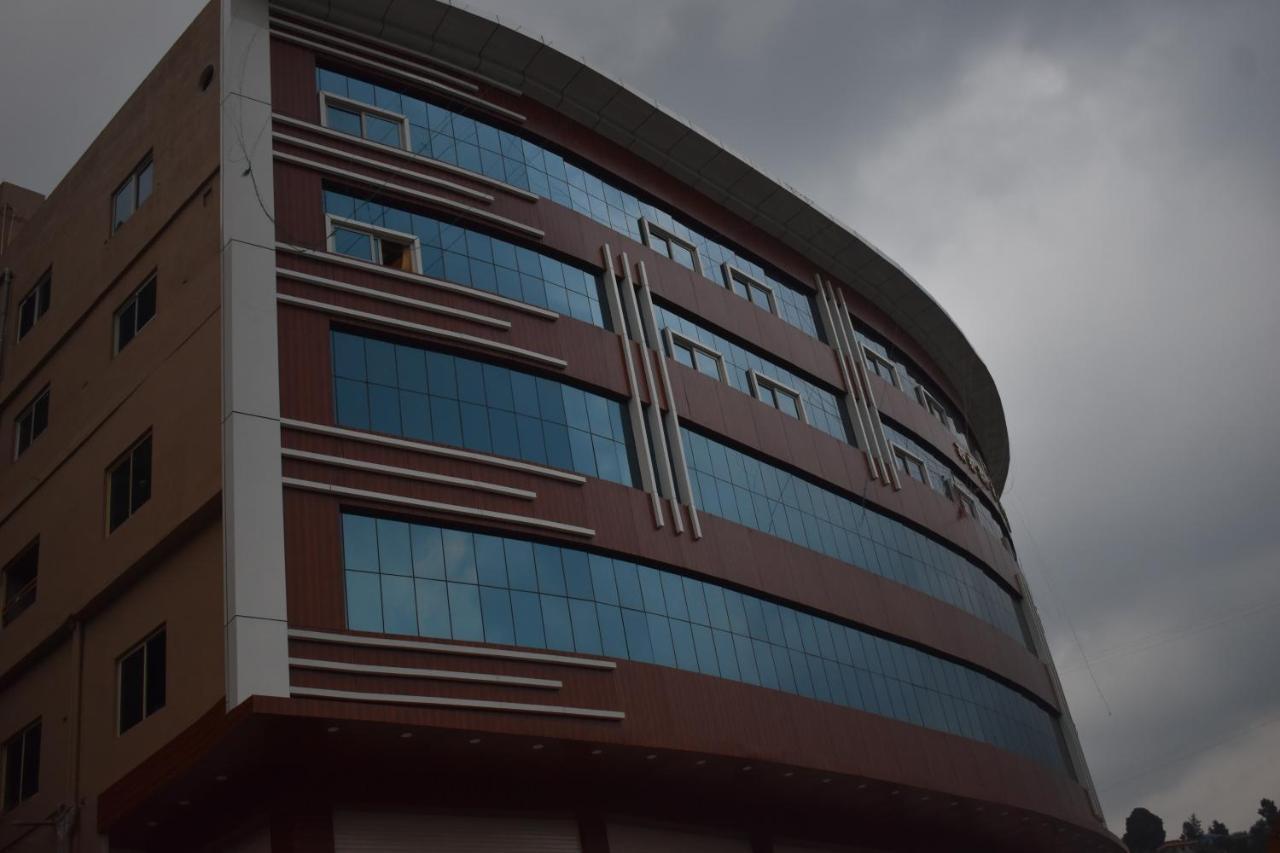Jai Maa Bhagwati Hotel Pithorāgarh Buitenkant foto